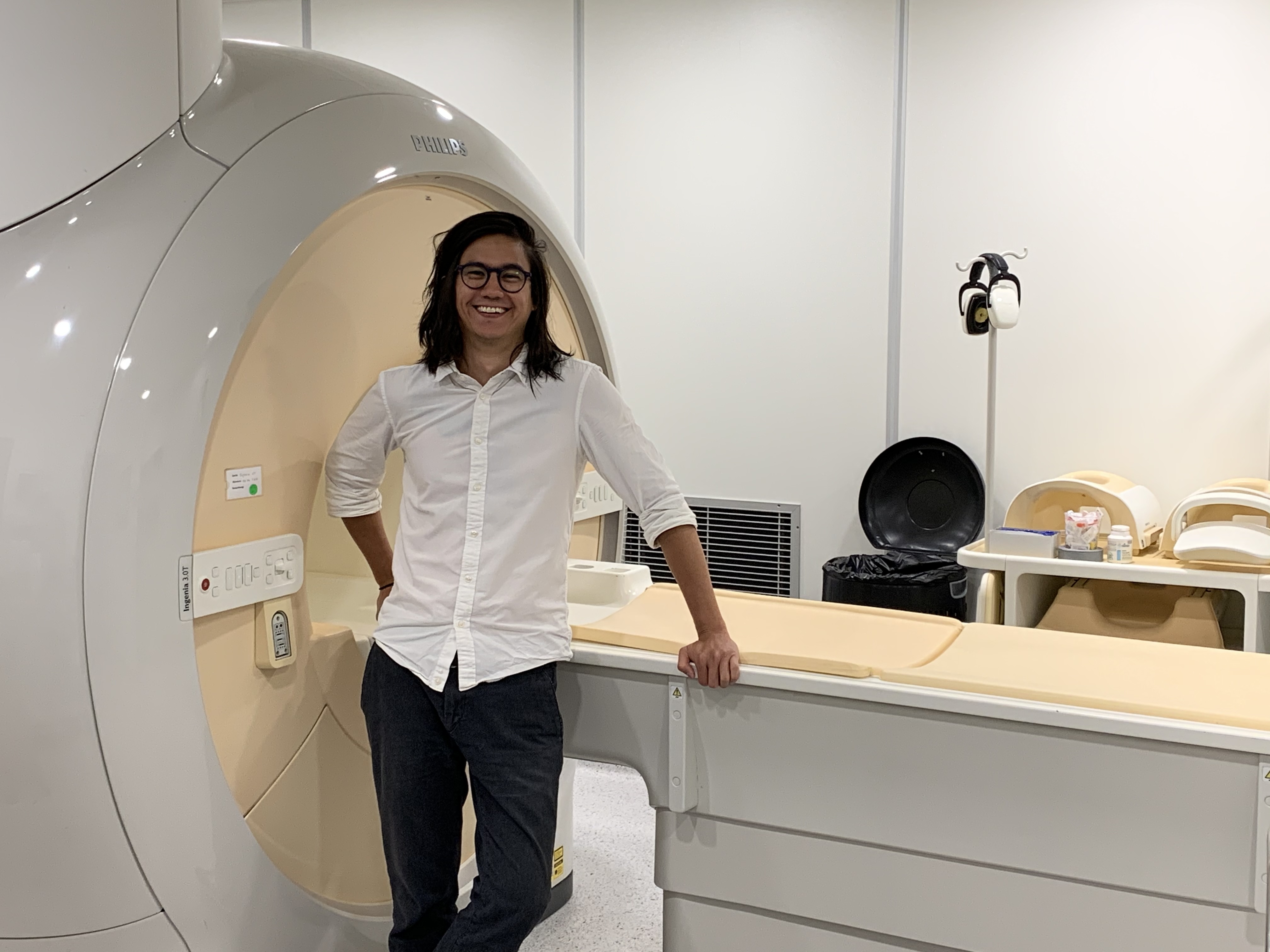 Д-р Адриано Уанг Леандро